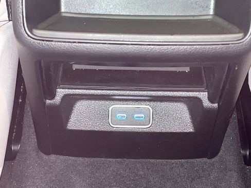 Certified 2025 Mercedes-Benz GLE 350 4MATIC image 40