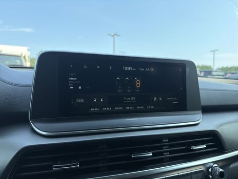 Used 2022 Kia Telluride S FWD image 5