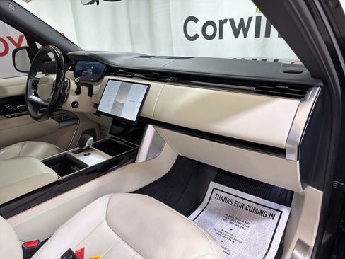 Used 2025 Land Rover Range Rover Autobiography AWD/4WD image 13