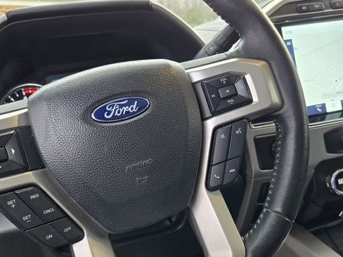 Used 2022 Ford F350 Lariat w/ Lariat Ultimate Package image 18