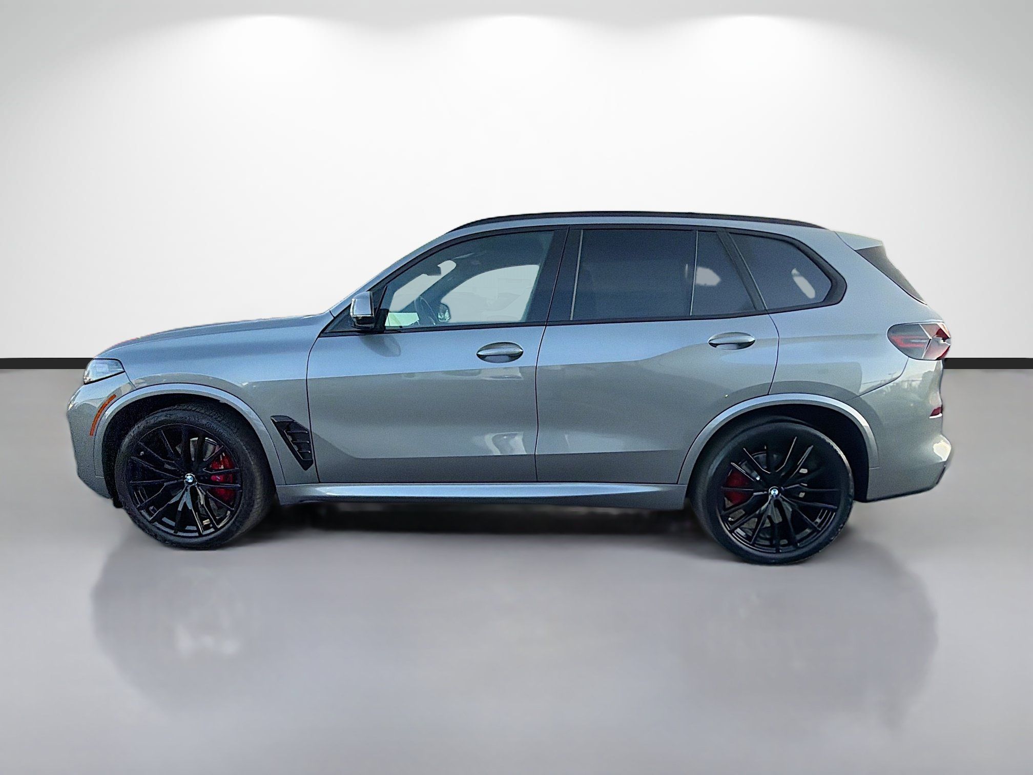 New 2026 BMW X5 xDrive40i w/ Executive Package AWD/4WD image 6
