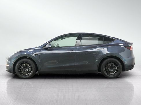 Used 2020 Tesla Model Y Long Range AWD/4WD image 2