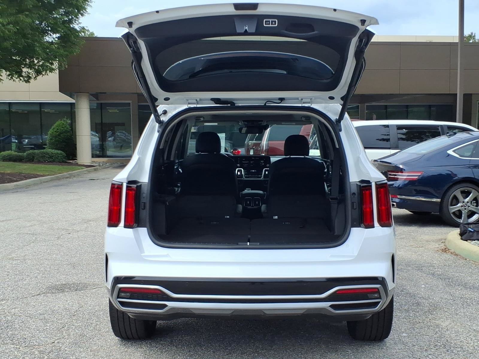 Used 2023 Kia Sorento SX AWD/4WD image 30