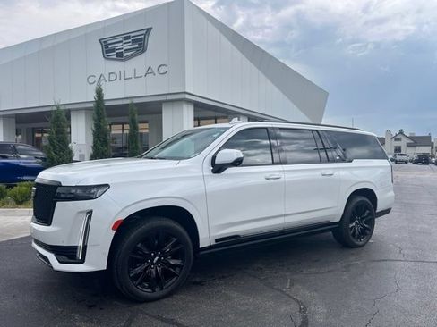 Used 2024 Cadillac Escalade ESV Sport Platinum AWD/4WD image 1