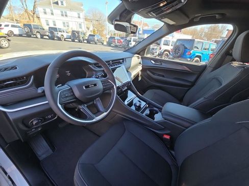 New 2025 Jeep Grand Cherokee L Laredo w/ Luxury Tech Group I image 14