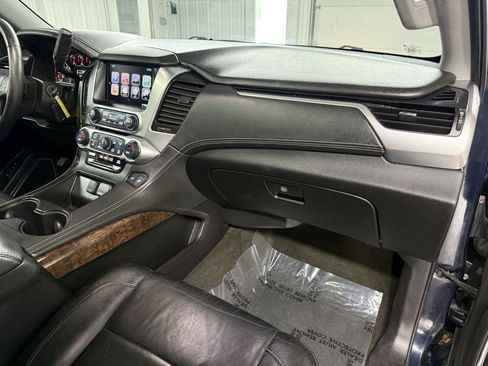 Used 2017 Chevrolet Suburban LT AWD/4WD image 42