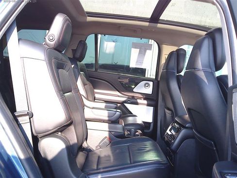 Used 2020 Lincoln Aviator Reserve w/ Equipment Group 202A AWD/4WD image 9