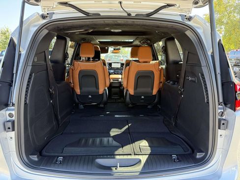 New 2026 Chrysler Pacifica Pinnacle FWD image 35