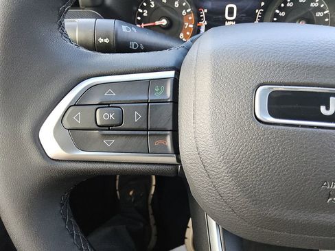 New 2026 Jeep Compass Limited image 25