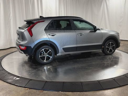 New 2026 Kia Niro LX FWD image 9