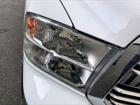 Used 2017 RAM 1500 Big Horn image 27