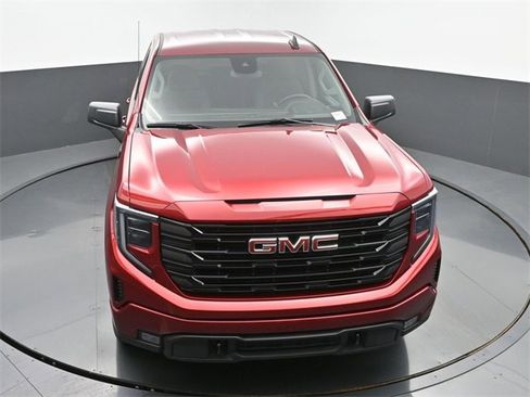 Used 2023 GMC Sierra 1500 Elevation image 45