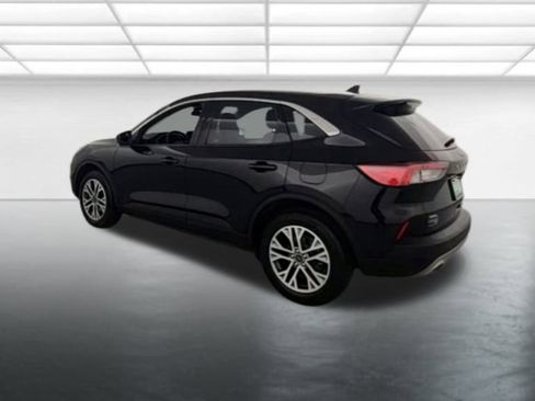 Used 2022 Ford Escape SEL image 6