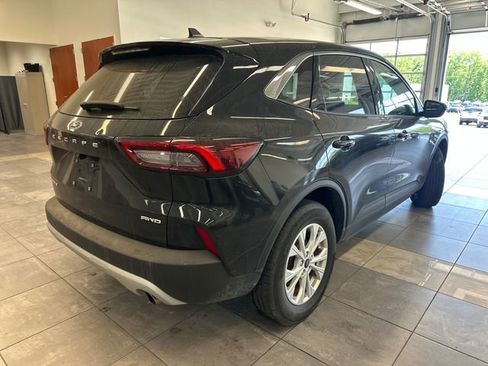 Used 2023 Ford Escape Active AWD/4WD image 9