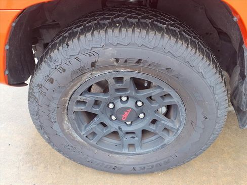 Used 2024 Toyota 4Runner TRD Off-Road Premium w/ Off Road Premium Plus Package AWD/4WD image 22