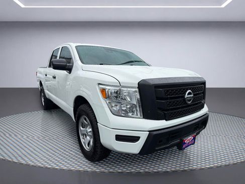 Used 2022 Nissan Titan S w/ S Utility Package AWD/4WD image 12