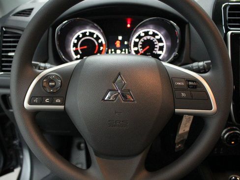 New 2026 Mitsubishi Outlander Sport ES image 8