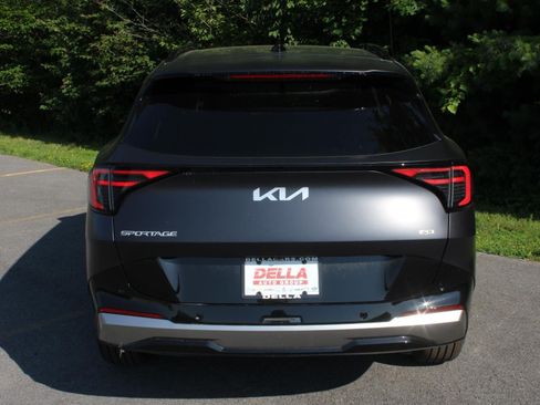 New 2026 Kia Sportage SX AWD/4WD image 6
