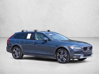 Used 2019 Volvo V90 T5 Cross Country w/ Advanced Package video 3