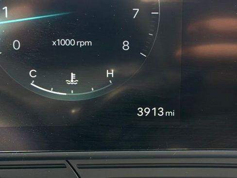 Used 2025 Hyundai Kona Limited AWD/4WD image 30