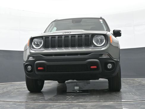 Used 2022 Jeep Renegade Trailhawk w/ Sun/Sound Group AWD/4WD image 36