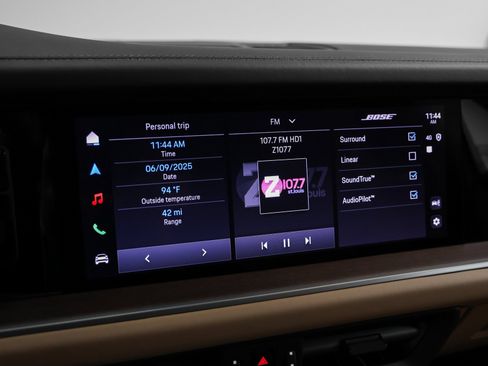 Used 2025 Porsche Cayenne image 35