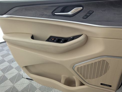 Certified 2021 Jeep Grand Cherokee L Limited image 31