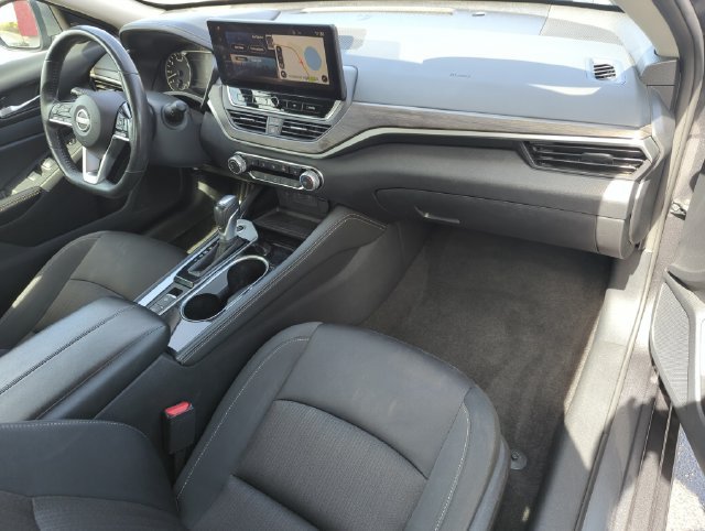 Certified 2024 Nissan Altima 2.5 SV w/ SV Premium Package FWD image 22