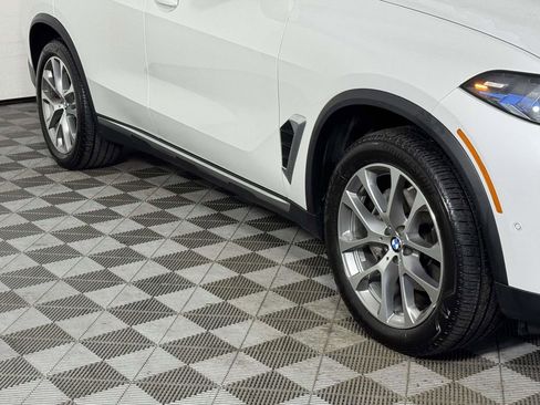 Used 2024 BMW X5 xDrive40i w/ Premium Package AWD/4WD image 13