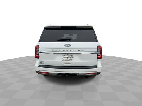 Used 2023 Ford Expedition Limited image 7