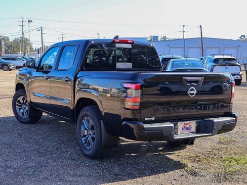 New 2026 Nissan Frontier SV image 2