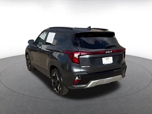 Used 2025 Kia Seltos S image 11