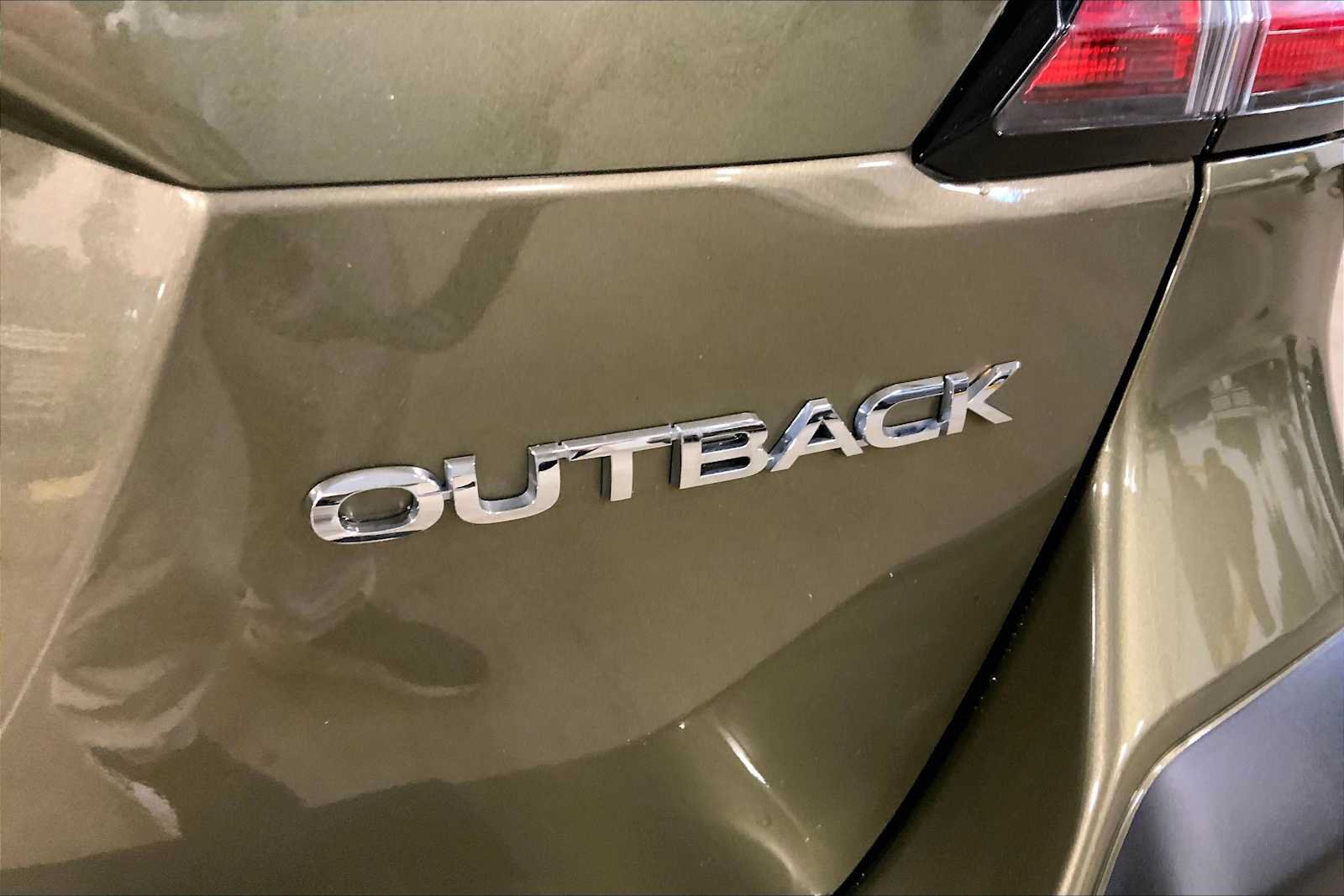 Used 2024 Subaru Outback Premium AWD/4WD image 10