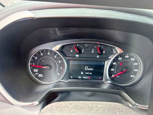 Used 2025 Chevrolet Blazer LT AWD/4WD image 5