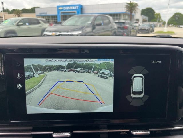 Used 2024 Kia Carnival EX FWD image 19
