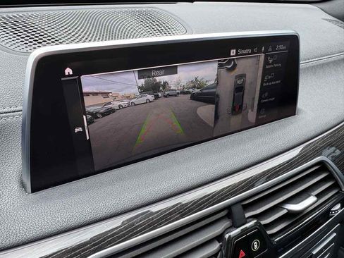 Used 2020 BMW 740i w/ M Sport Package image 26