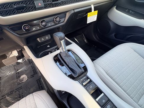 New 2026 Honda HR-V LX image 14