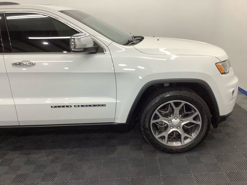 Used 2021 Jeep Grand Cherokee Limited AWD/4WD image 25