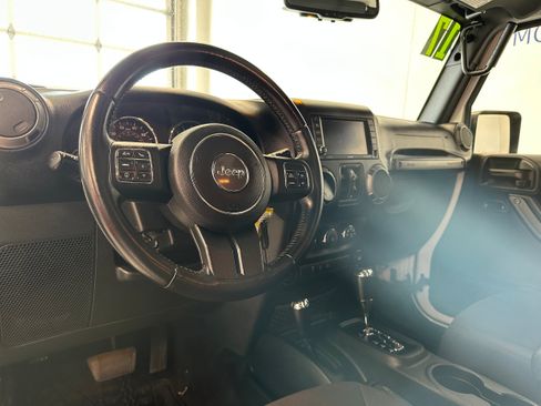 Used 2017 Jeep Wrangler Unlimited Sport AWD/4WD image 9