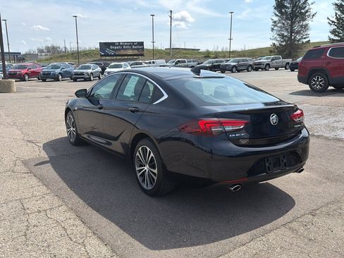 Used 2018 Buick Regal Preferred w/ Sights and Sounds Package image 6