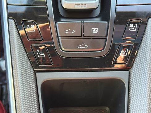 Used 2022 Porsche 911 Carrera image 54