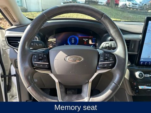 Used 2022 Ford Explorer Platinum w/ Equipment Group 601A image 17