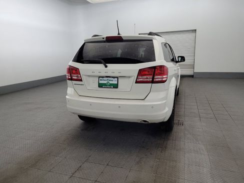 Used 2020 Dodge Journey SE w/ SE Popular Equipment Group FWD image 7