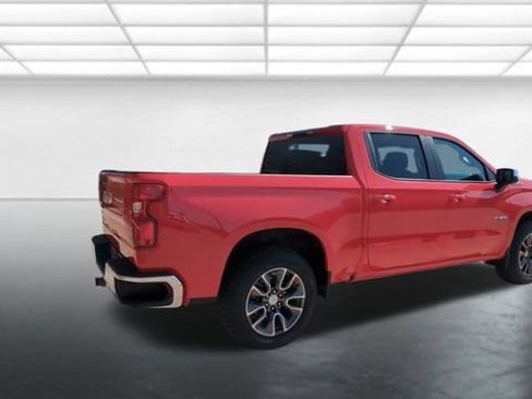New 2025 Chevrolet Silverado 1500 LT image 8