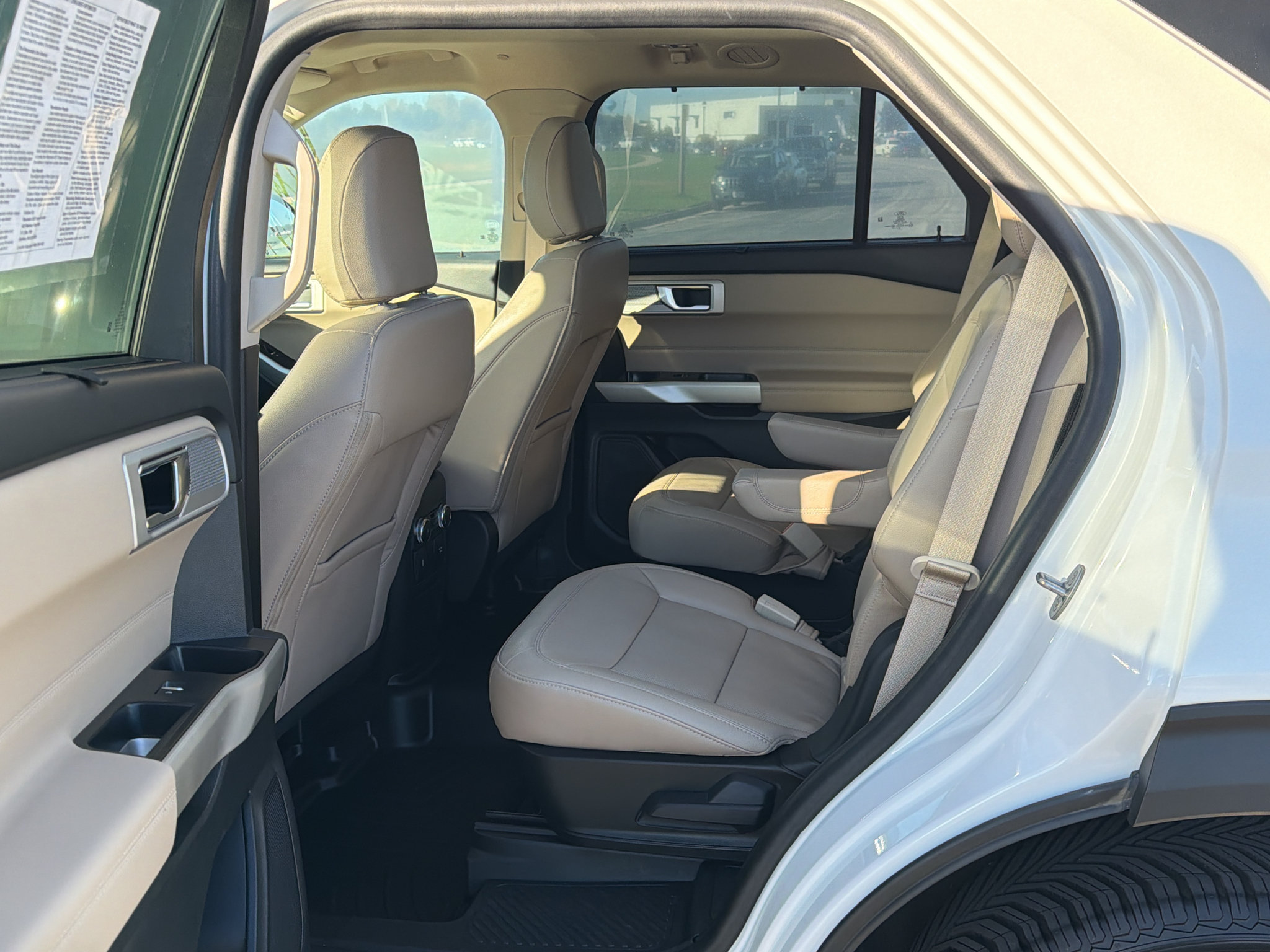 Used 2022 Ford Explorer Limited AWD/4WD image 34
