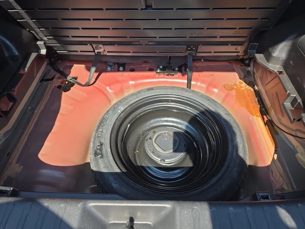 Used 2012 Nissan Juke S FWD image 36