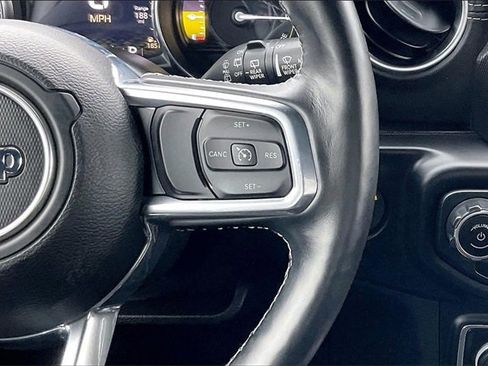 Used 2021 Jeep Wrangler Unlimited Sahara w/ Cold Weather Group image 19