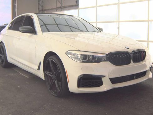 Used 2019 BMW 530i w/ Convenience Package RWD image 5