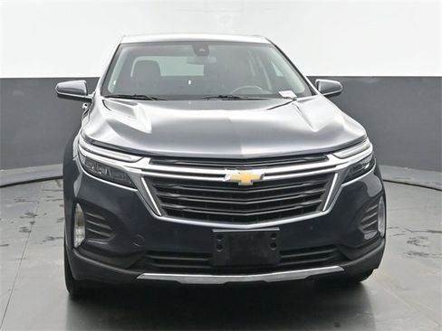 Used 2022 Chevrolet Equinox LT image 2