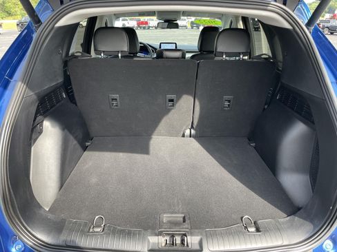 Certified 2022 Ford Escape Titanium w/ Class II Trailer Tow Package AWD/4WD image 16
